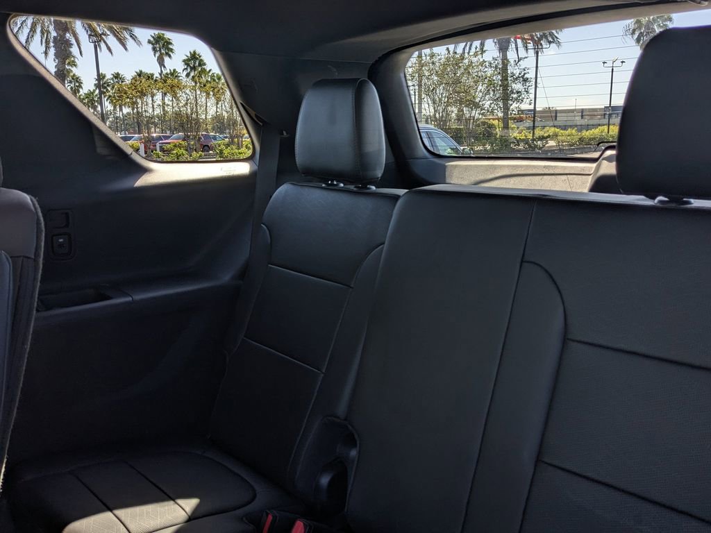 Used 2024 Chevrolet Traverse High Country image 15