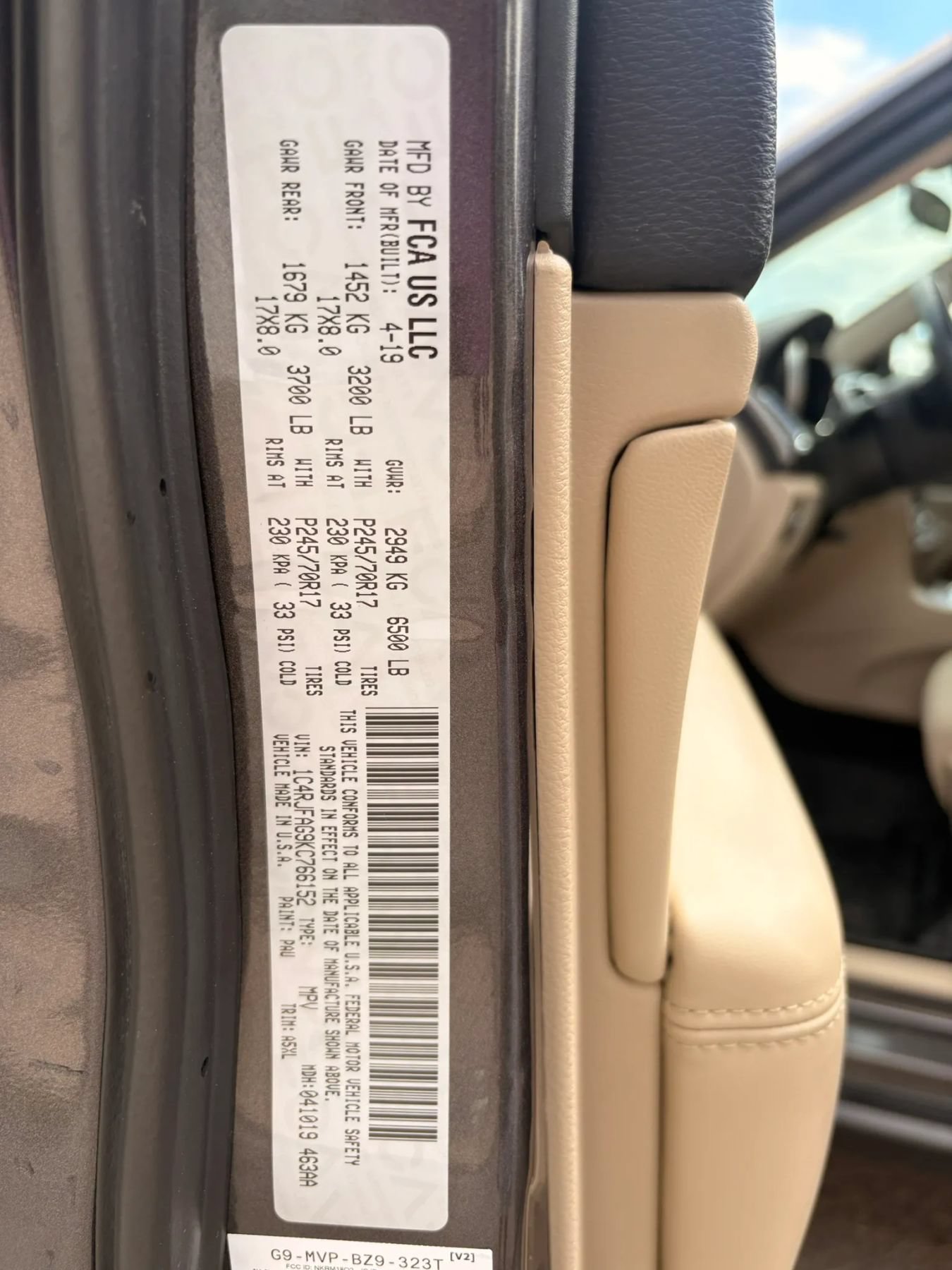 Used 2019 Jeep Grand Cherokee Laredo AWD/4WD image 30
