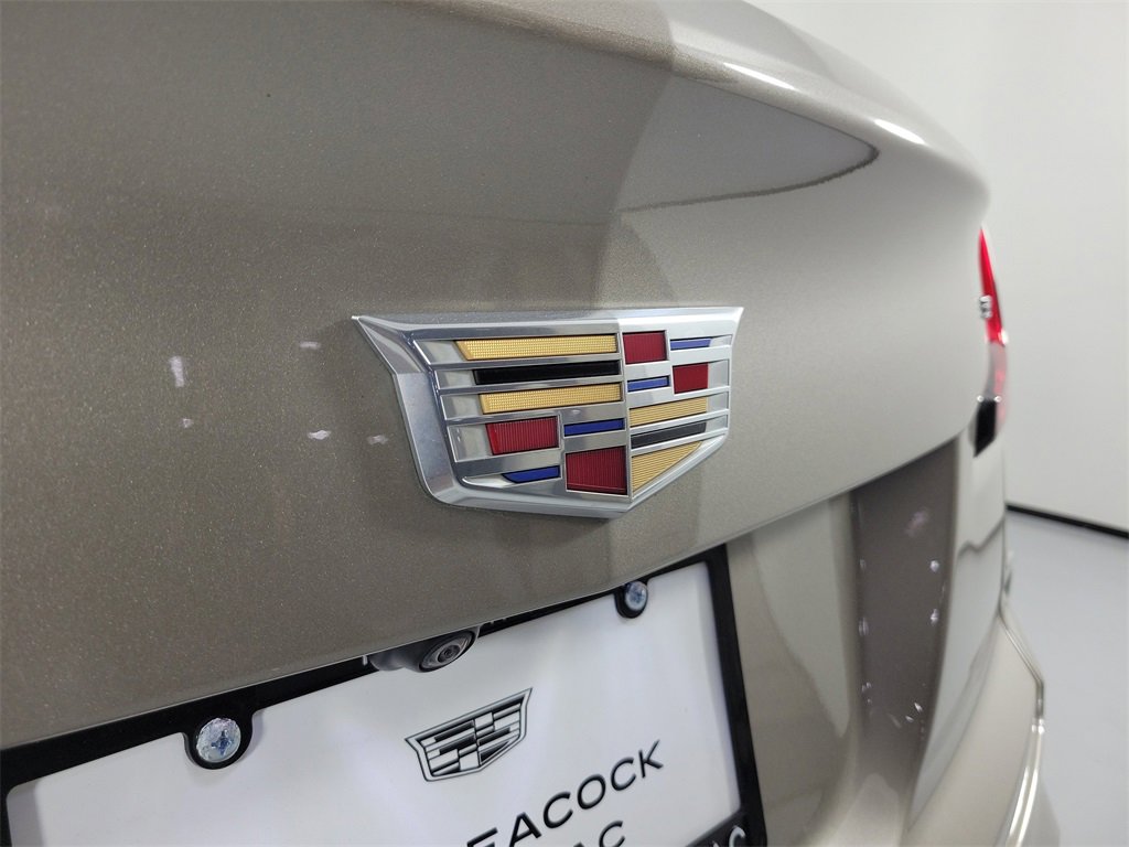 Certified 2024 Cadillac XT4 Luxury w/ Cold Weather Package image 7