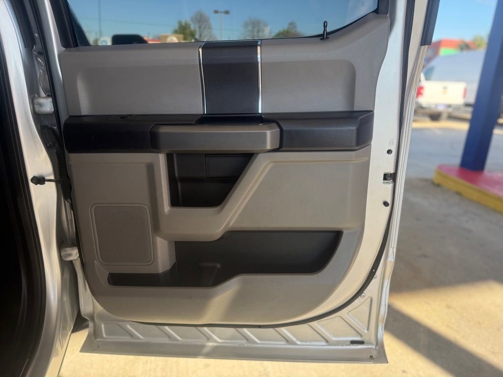 Used 2017 Ford F150 XLT image 19