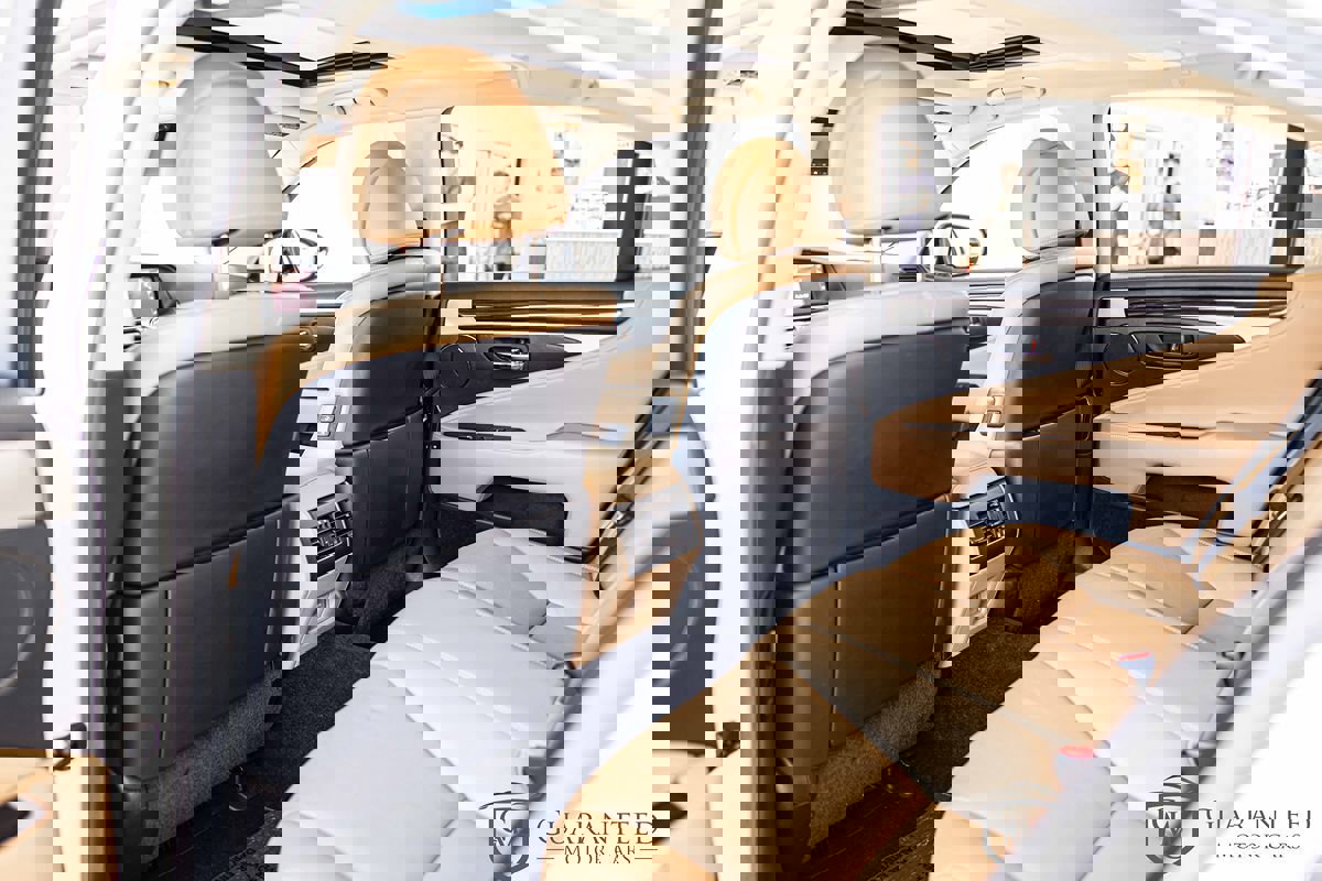 Used 2017 Lexus LS 460 AWD w/ Comfort Package image 36