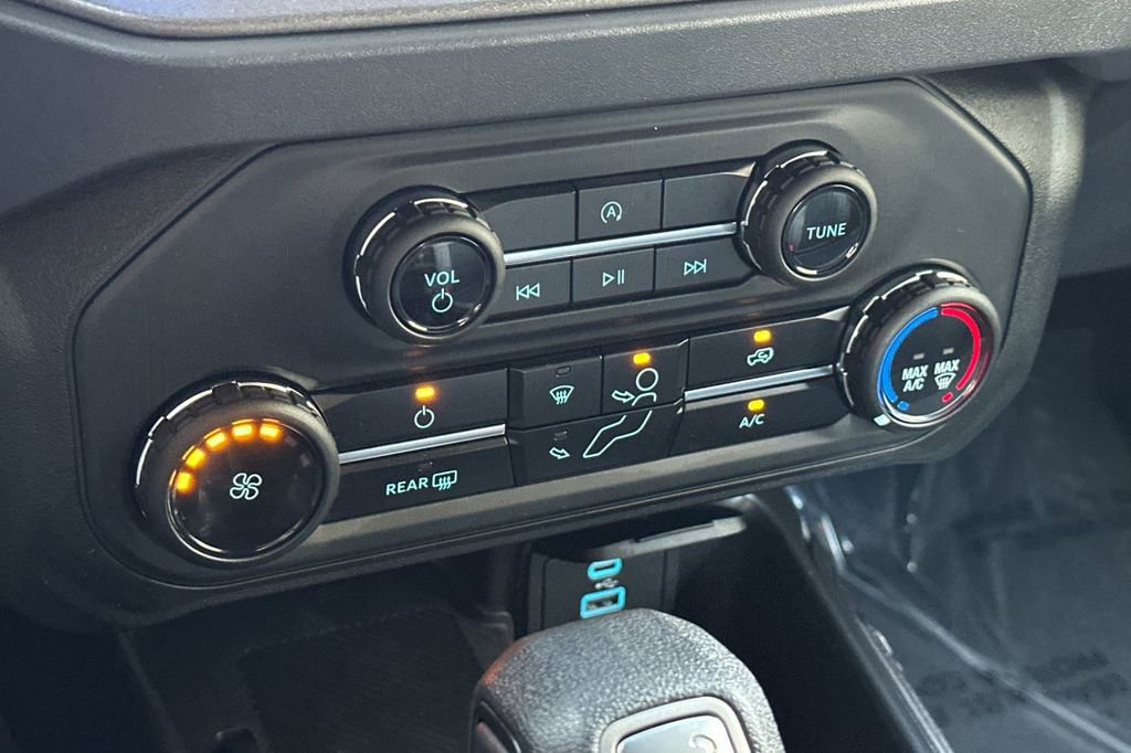 New 2025 Ford Bronco 4-Door image 18