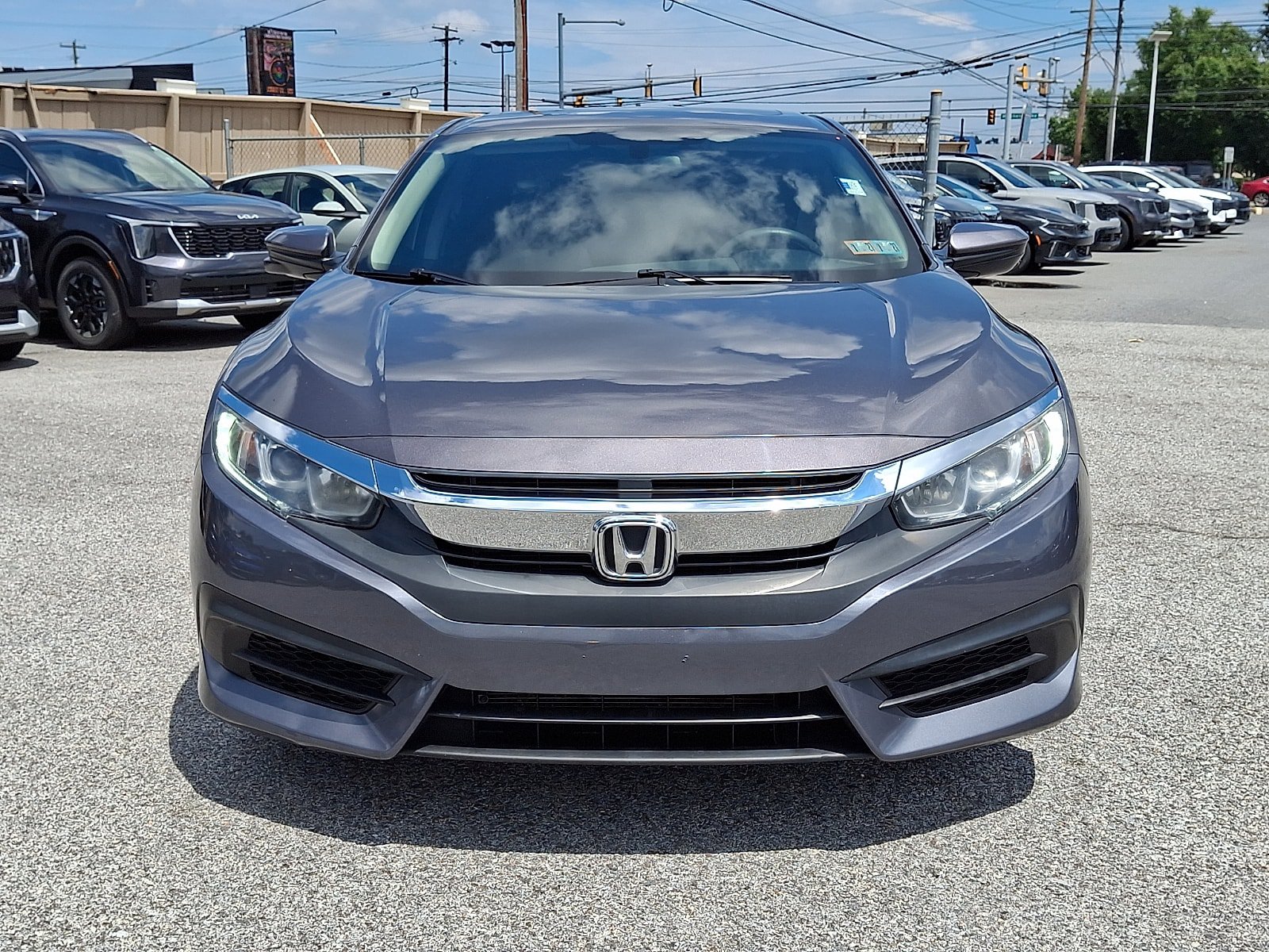 Used 2018 Honda Civic EX image 2