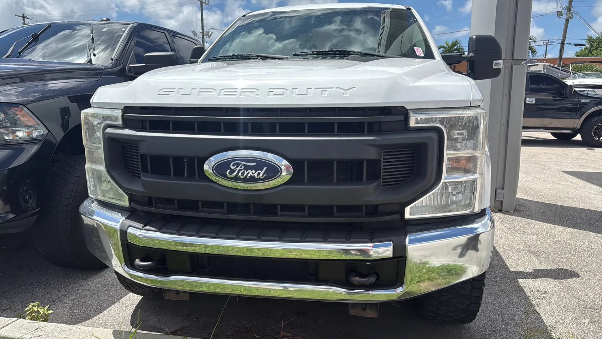 Used 2020 Ford F250 XL w/ Power Equipment Group AWD/4WD image 2