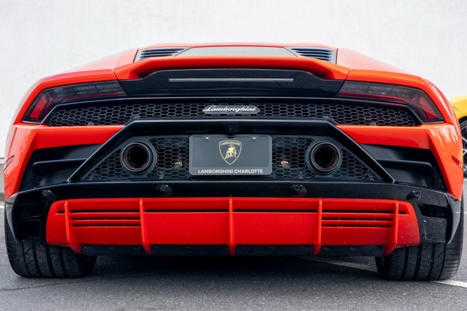 Used 2020 Lamborghini Huracan EVO AWD/4WD image 7