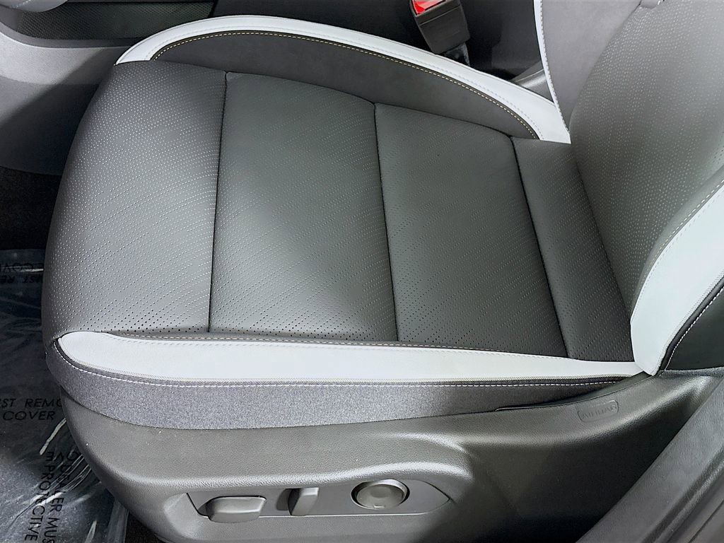 New 2025 Buick Envision Sport Touring image 19