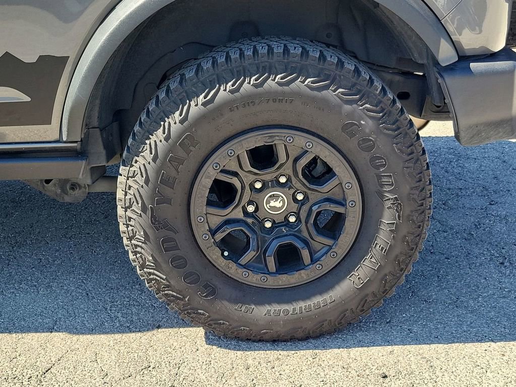 Used 2022 Ford Bronco Wildtrak image 17