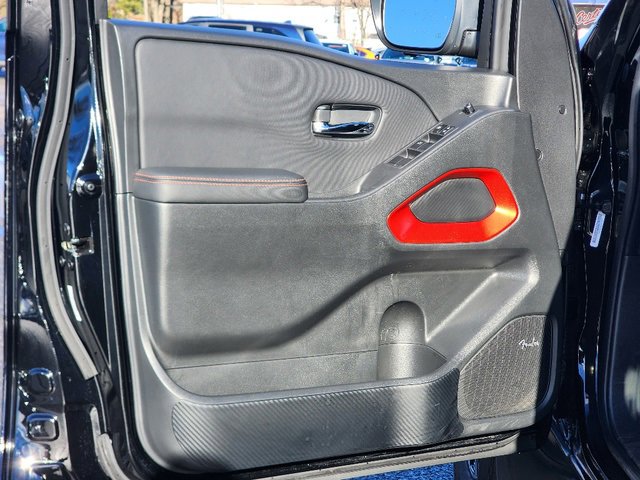 Used 2024 Nissan Frontier PRO-4X w/ Pro Convenience Package image 19