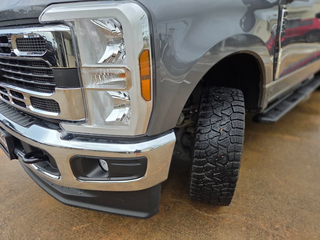 Used 2025 Ford F250 XLT AWD/4WD image 30
