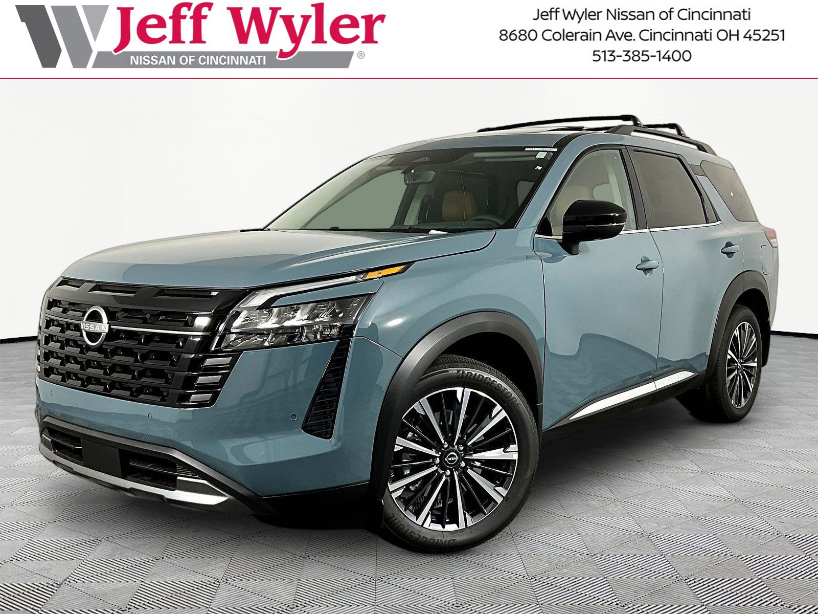 New 2026 Nissan Pathfinder Platinum AWD/4WD image 1