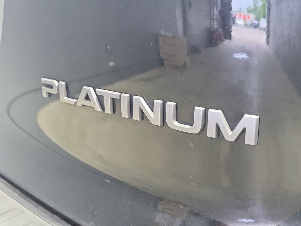 Used 2025 Nissan Armada Platinum AWD/4WD image 10