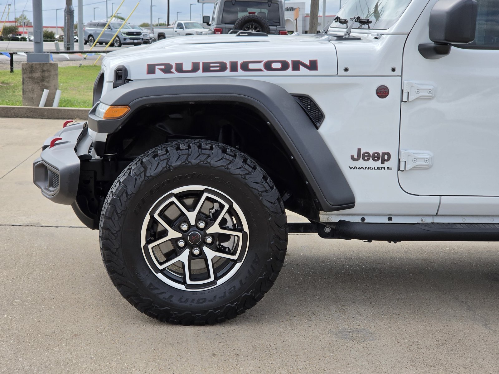 Used 2024 Jeep Wrangler Unlimited Rubicon w/ Convenience Group AWD/4WD image 10