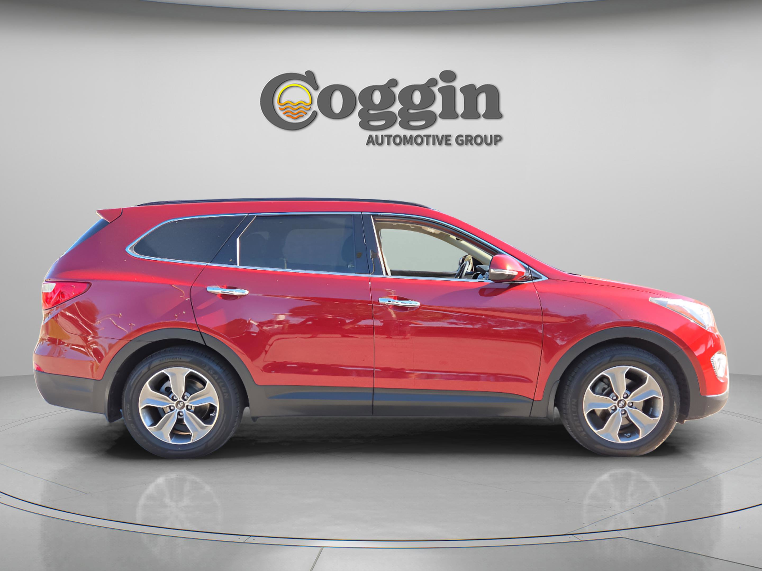 Used 2014 Hyundai Santa Fe GLS image 11