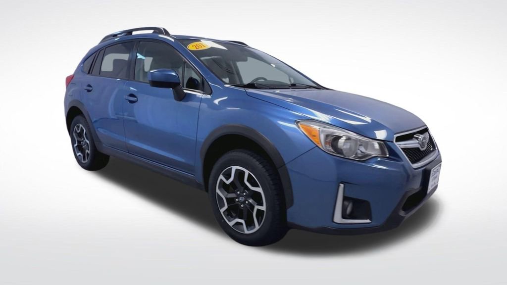 Used 2017 Subaru Crosstrek 2.0i Premium AWD/4WD image 2