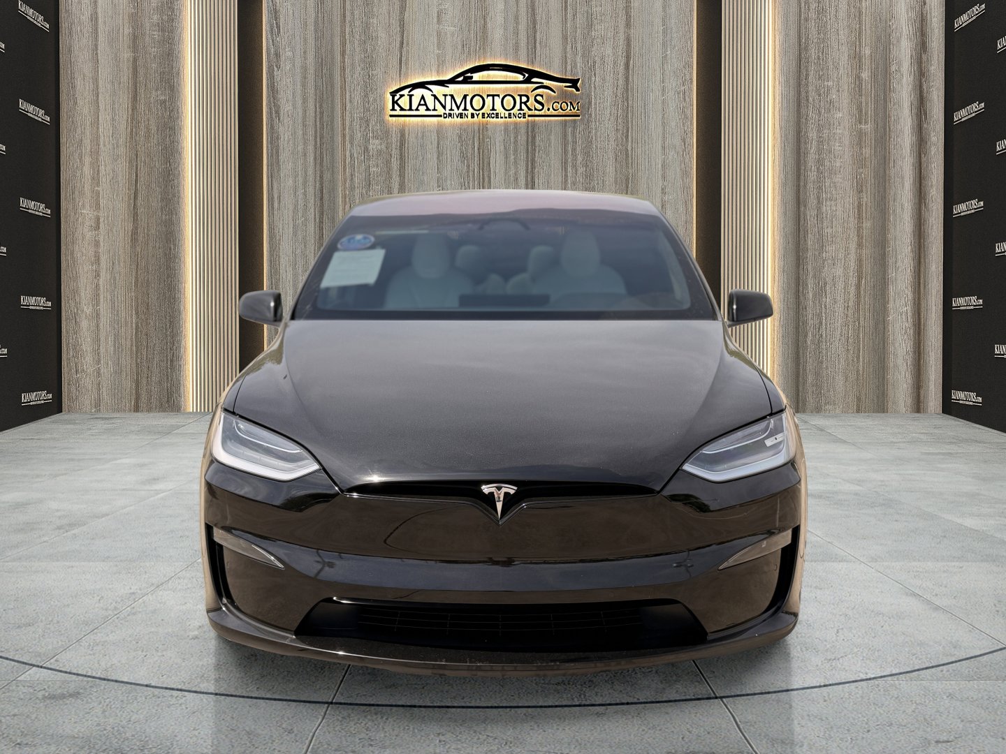 Used 2023 Tesla Model X Plaid image 5