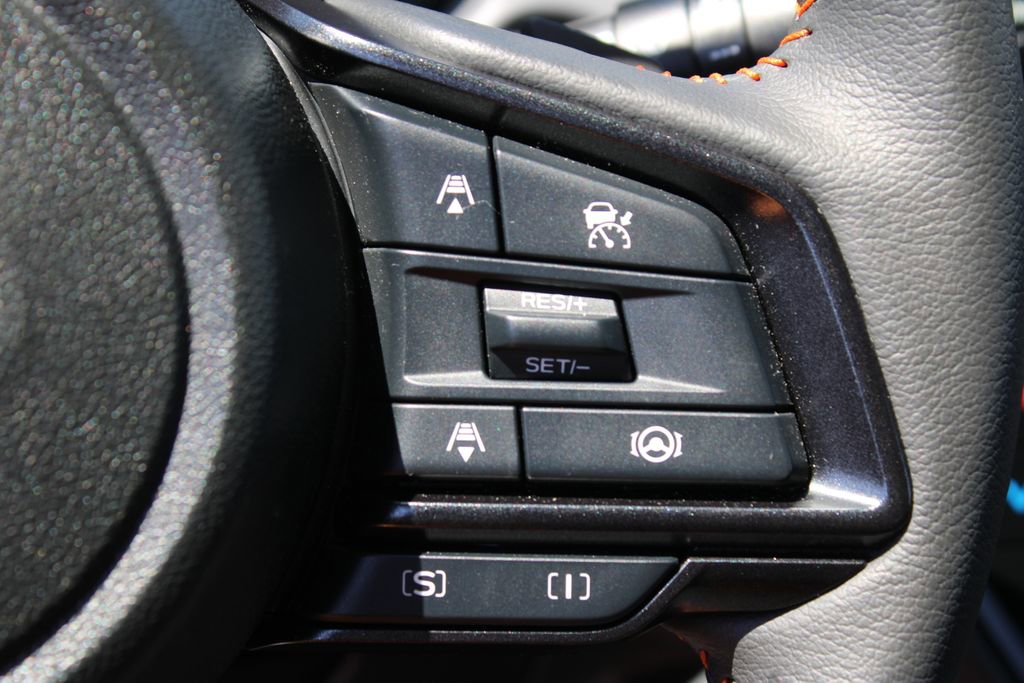 Used 2025 Subaru Crosstrek 2.5i Limited w/ Crosstrek Mirror Package AWD/4WD image 15