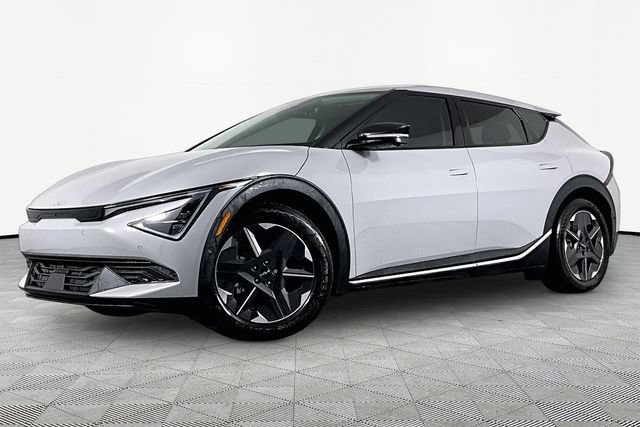 New 2025 Kia EV6 Light w/ Light LR Technology Package RWD video 1