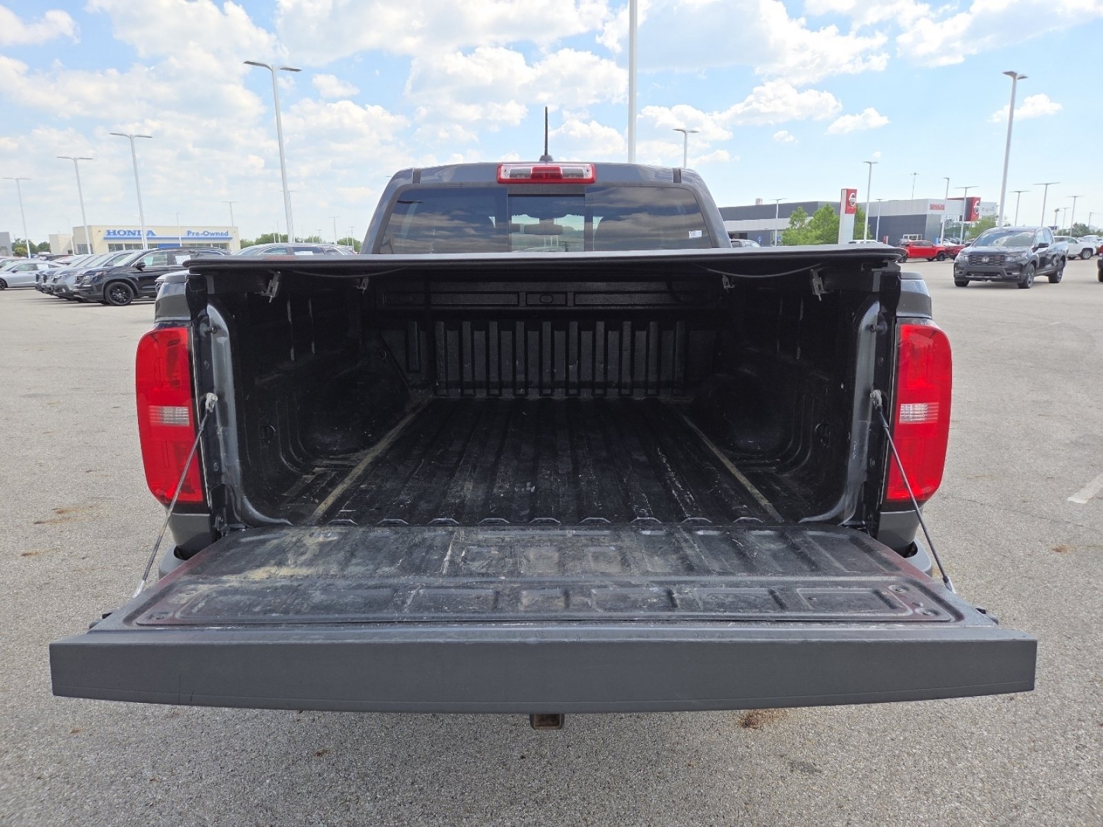 Used 2016 Chevrolet Colorado LT w/ LT Convenience Package AWD/4WD image 21