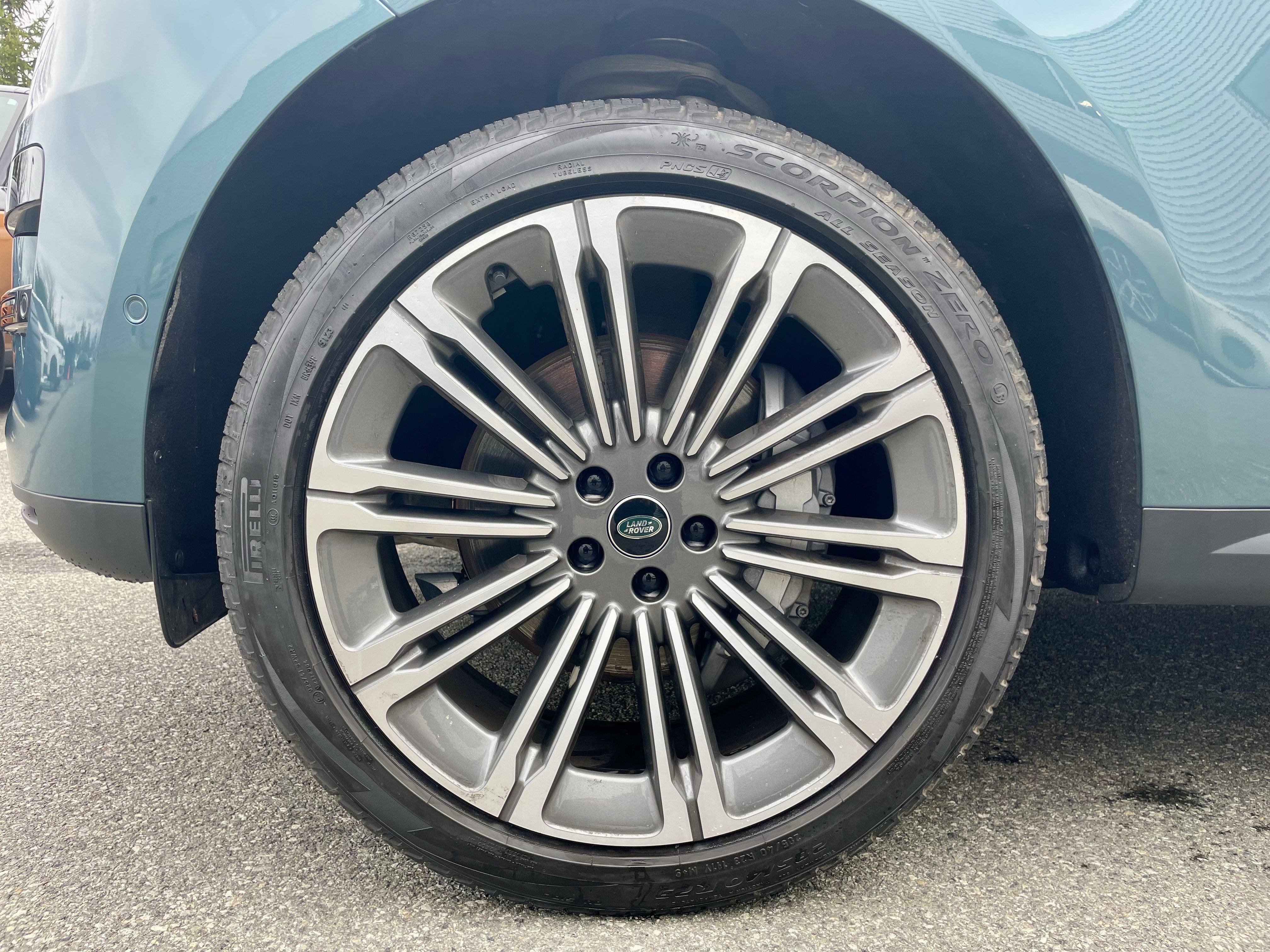 Certified 2024 Land Rover Range Rover Sport SE image 9