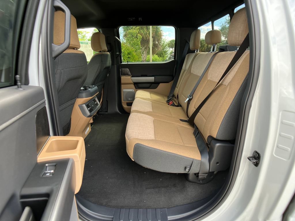 New 2026 Ford F350 XLT w/ XLT Premium Package image 30
