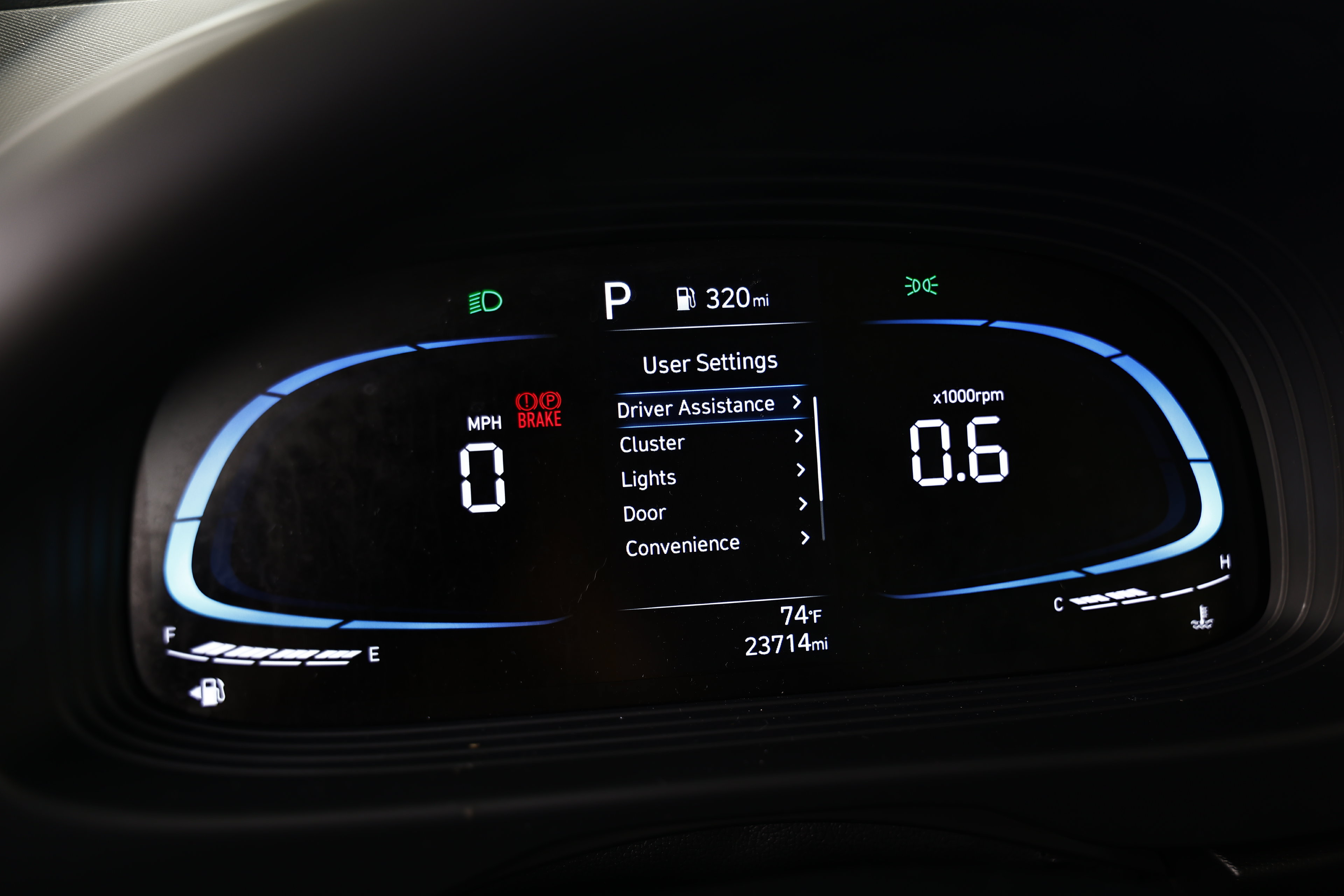 Used 2025 Hyundai Venue SEL FWD image 31