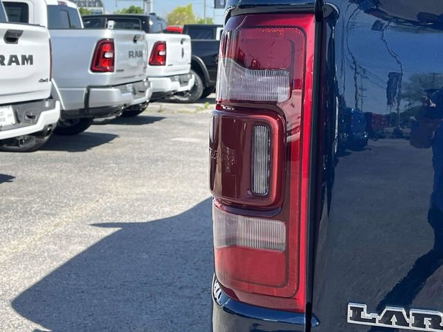 Used 2022 RAM 1500 Laramie AWD/4WD image 10