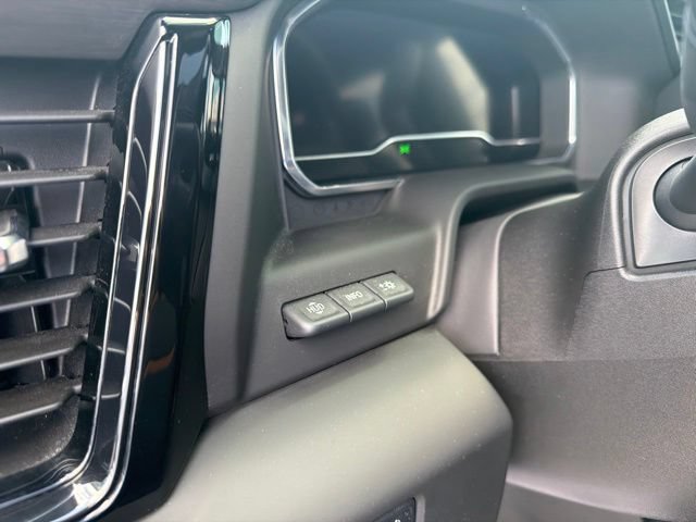 Used 2025 GMC Sierra 2500 AT4 w/ AT4 Premium Plus Package AWD/4WD image 20