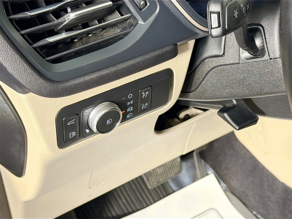 Used 2022 Ford Escape SEL image 14