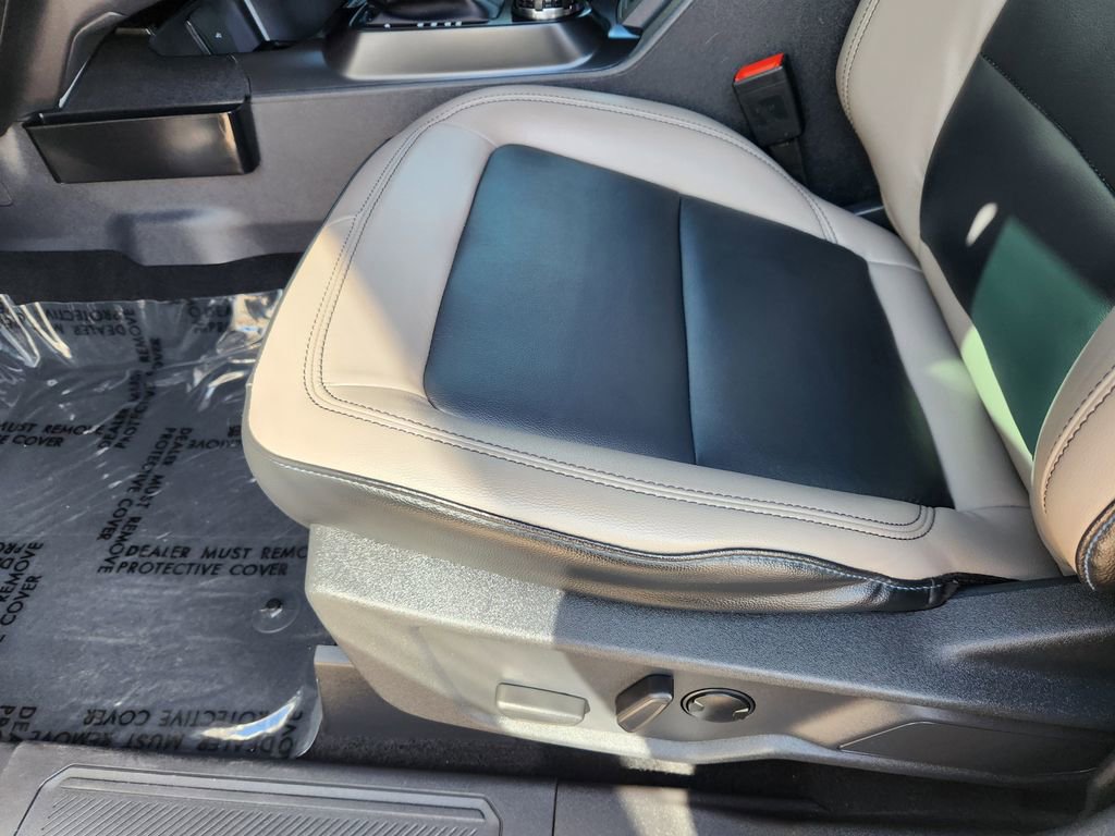 Used 2024 Ford Bronco Wildtrak image 11