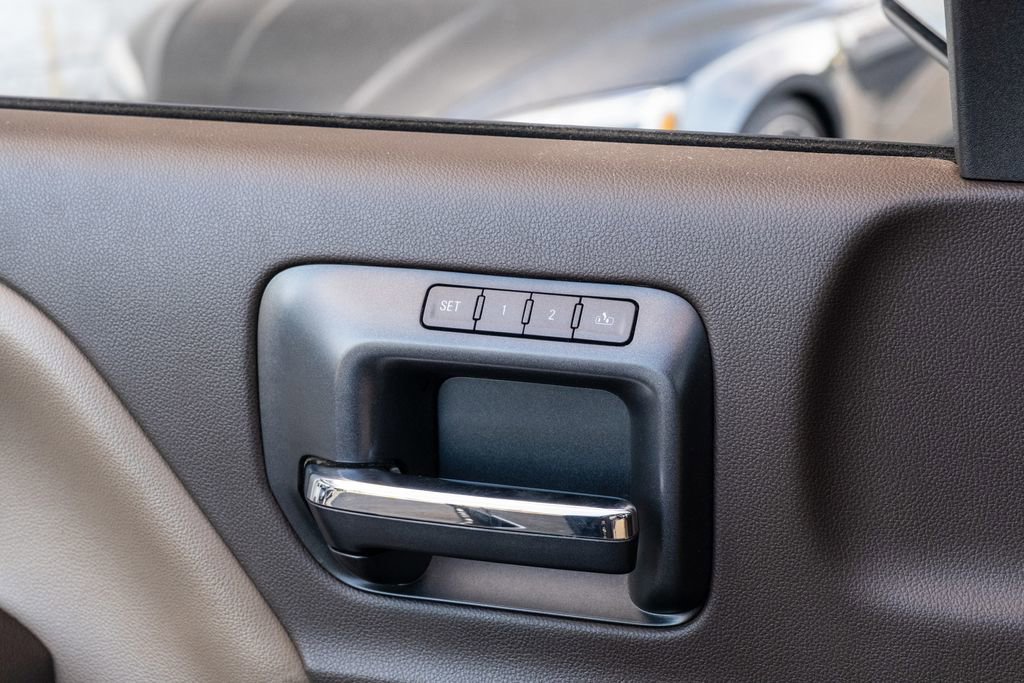 Used 2015 GMC Sierra 2500 Denali w/ Duramax Plus Package image 13