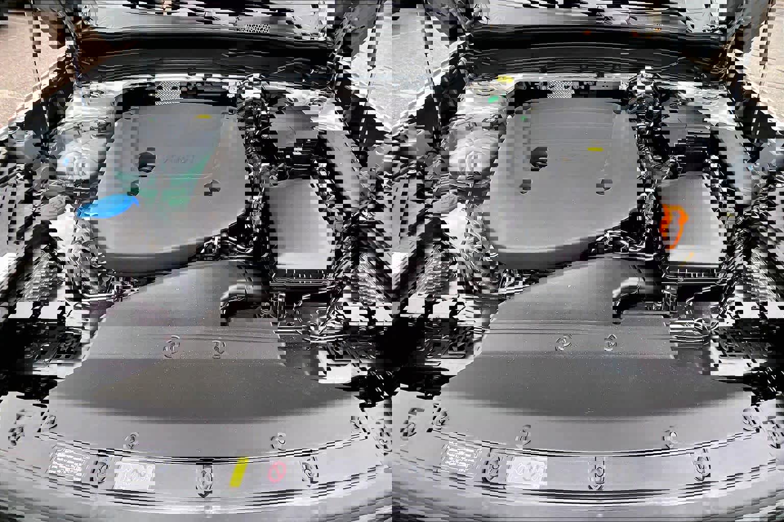 New 2026 Volvo XC40 B5 Ultra w/ Protection Package Premier image 14