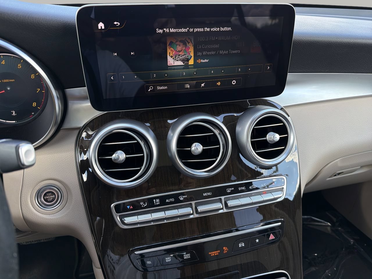 Used 2021 Mercedes-Benz GLC 300 image 22