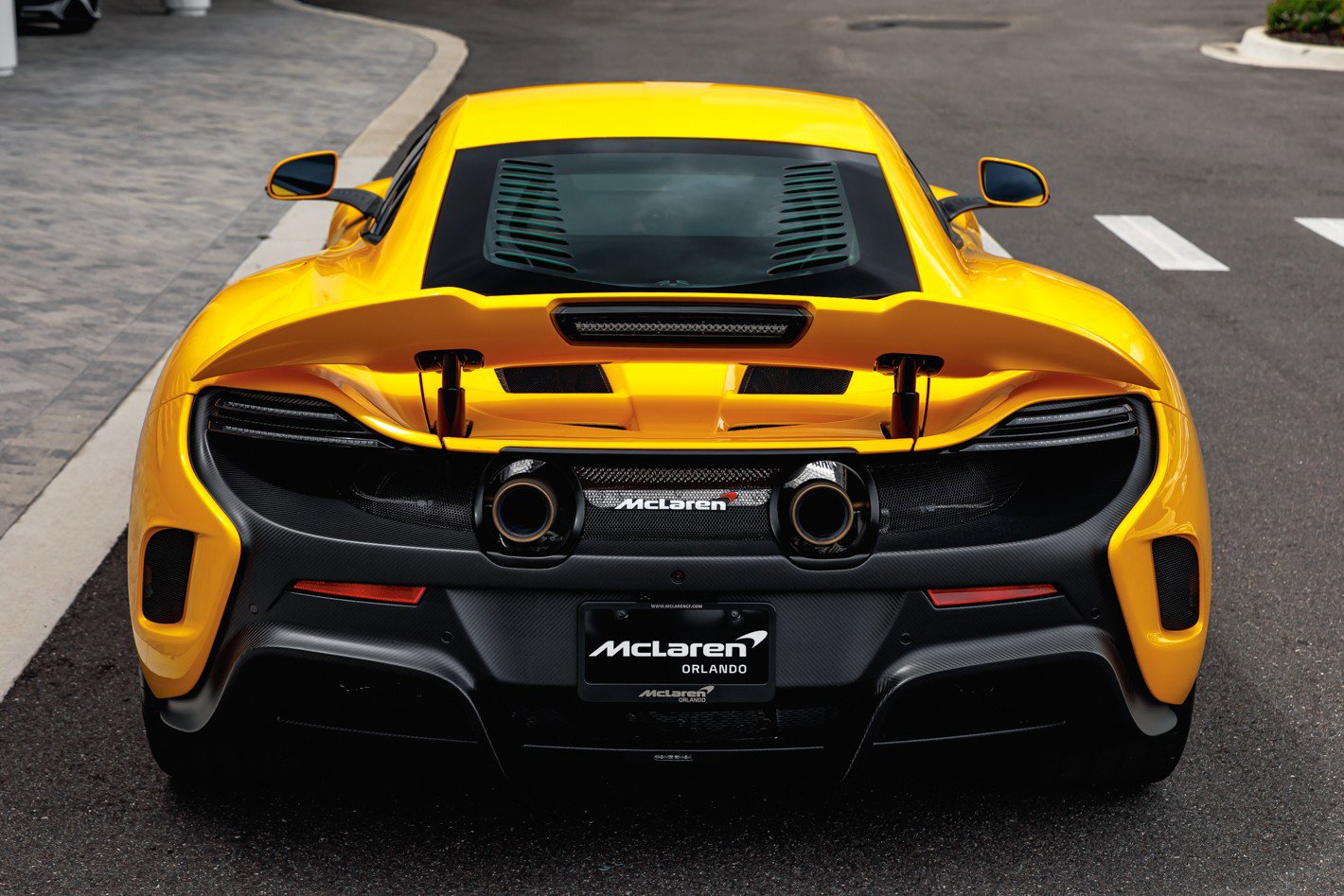 Used 2016 McLaren 675LT Coupe image 19