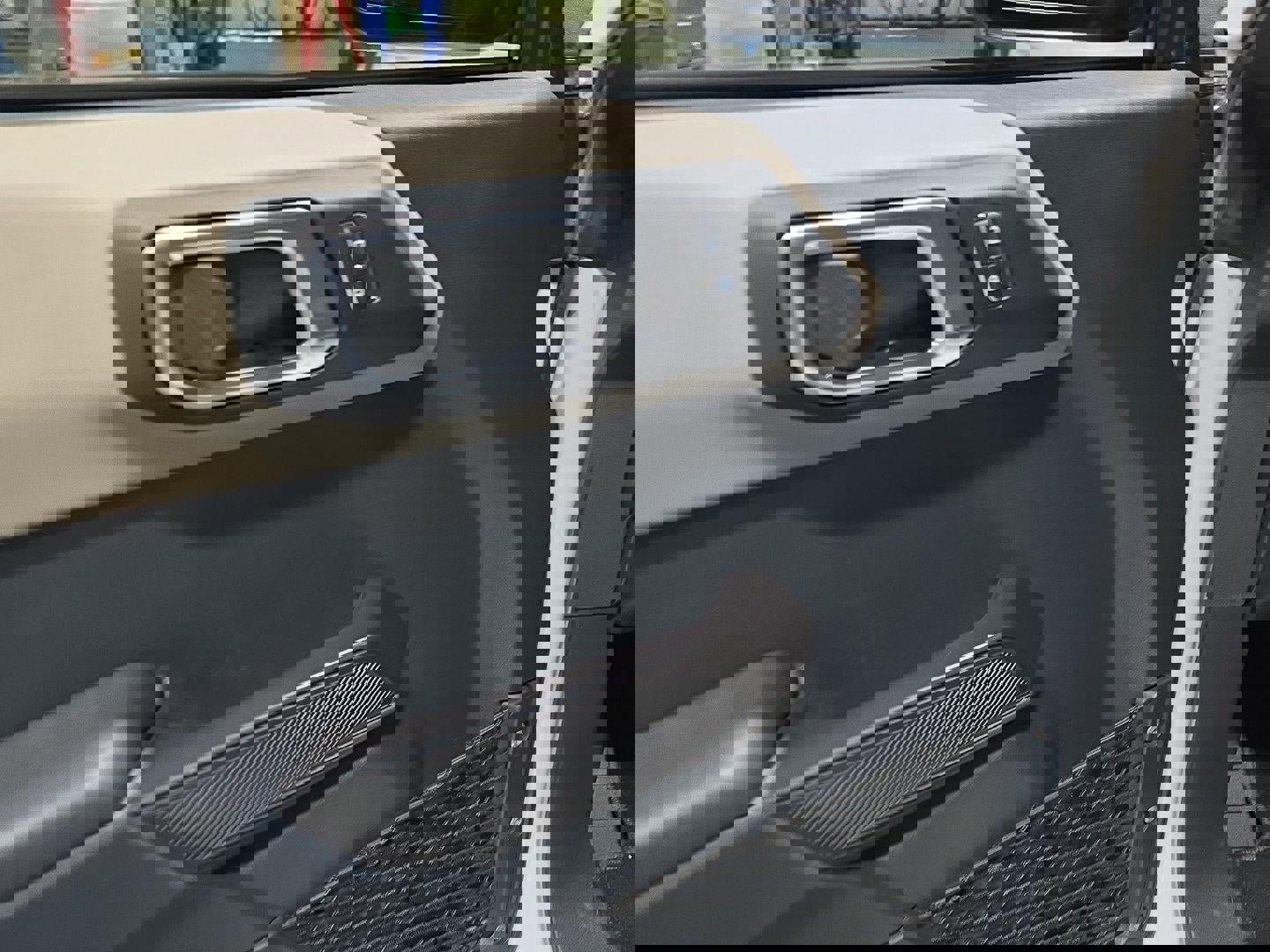 Used 2024 Ford Bronco Wildtrak image 10