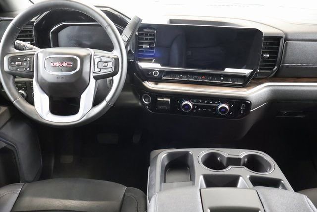 Used 2026 GMC Sierra 1500 SLT image 14