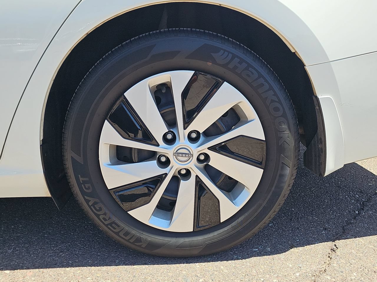 Used 2024 Nissan Altima 2.5 S FWD image 31