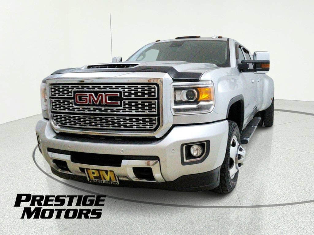 Used 2019 GMC Sierra 3500 Denali AWD/4WD image 2