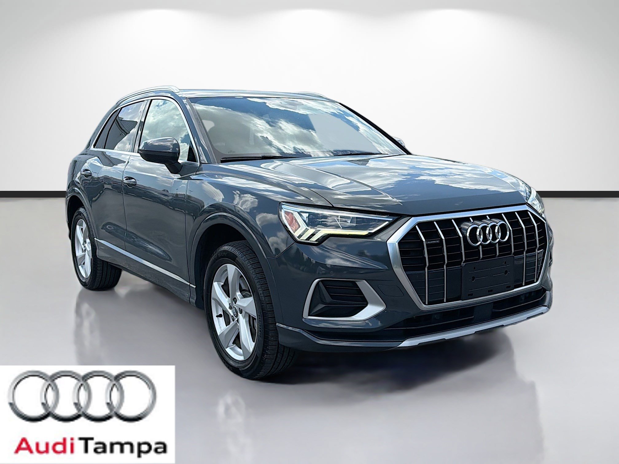 Used 2020 Audi Q3 2.0T Premium Plus AWD/4WD image 1