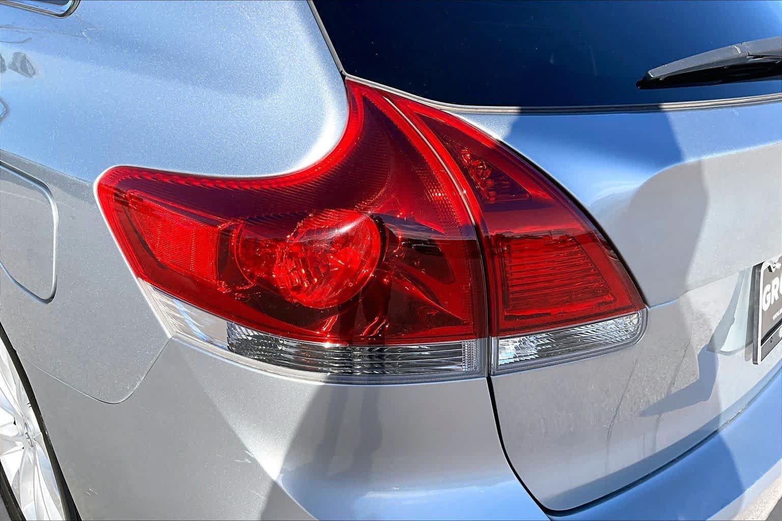 Used 2015 Toyota Venza LE FWD image 28