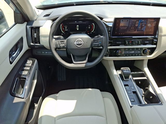 New 2026 Nissan Pathfinder SL w/ SL Premium Package FWD image 10