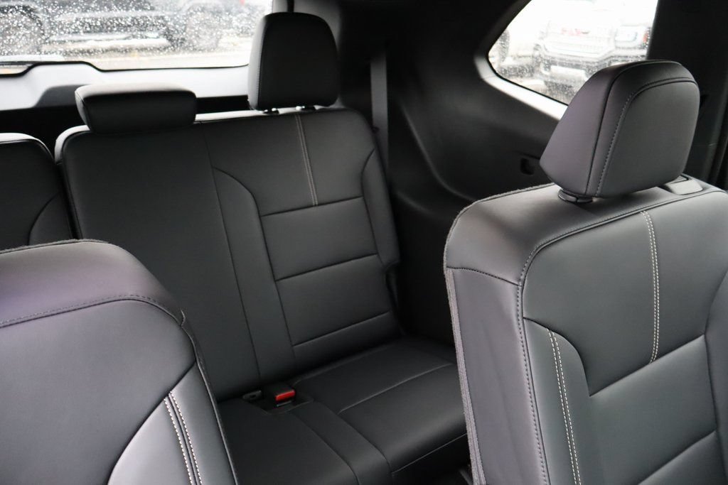 New 2026 GMC Acadia Elevation w/ Black Edition FWD image 24