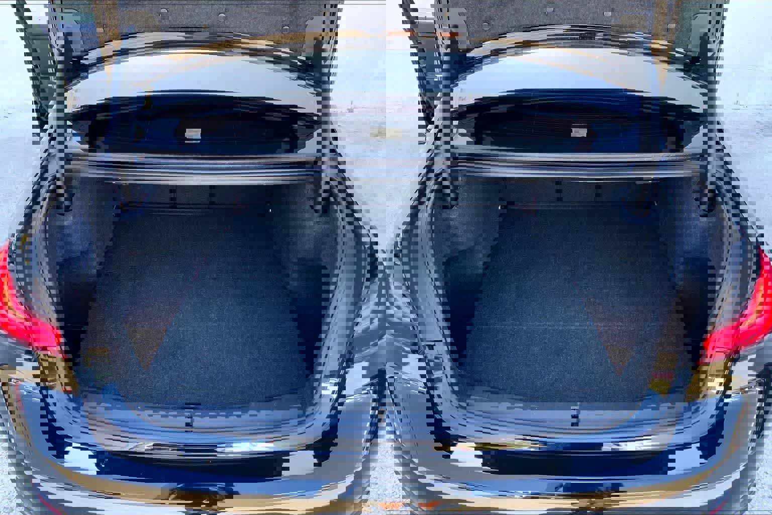 Used 2019 BMW 330i Sedan w/ Convenience Package RWD image 19