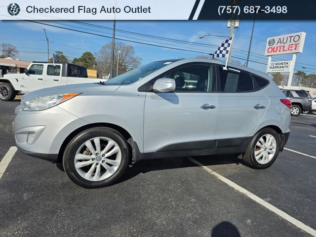 Used 2013 Hyundai Tucson Limited w/ Premium Pkg image 2