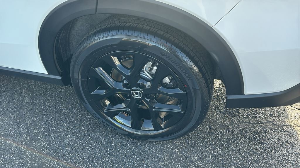 Certified 2023 Honda HR-V Sport image 9