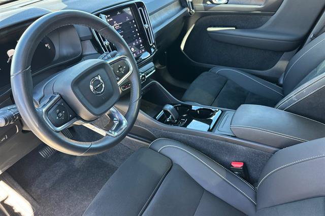 Certified 2023 Volvo XC40 Recharge Ultimate w/ Protection Package Premier AWD/4WD image 9