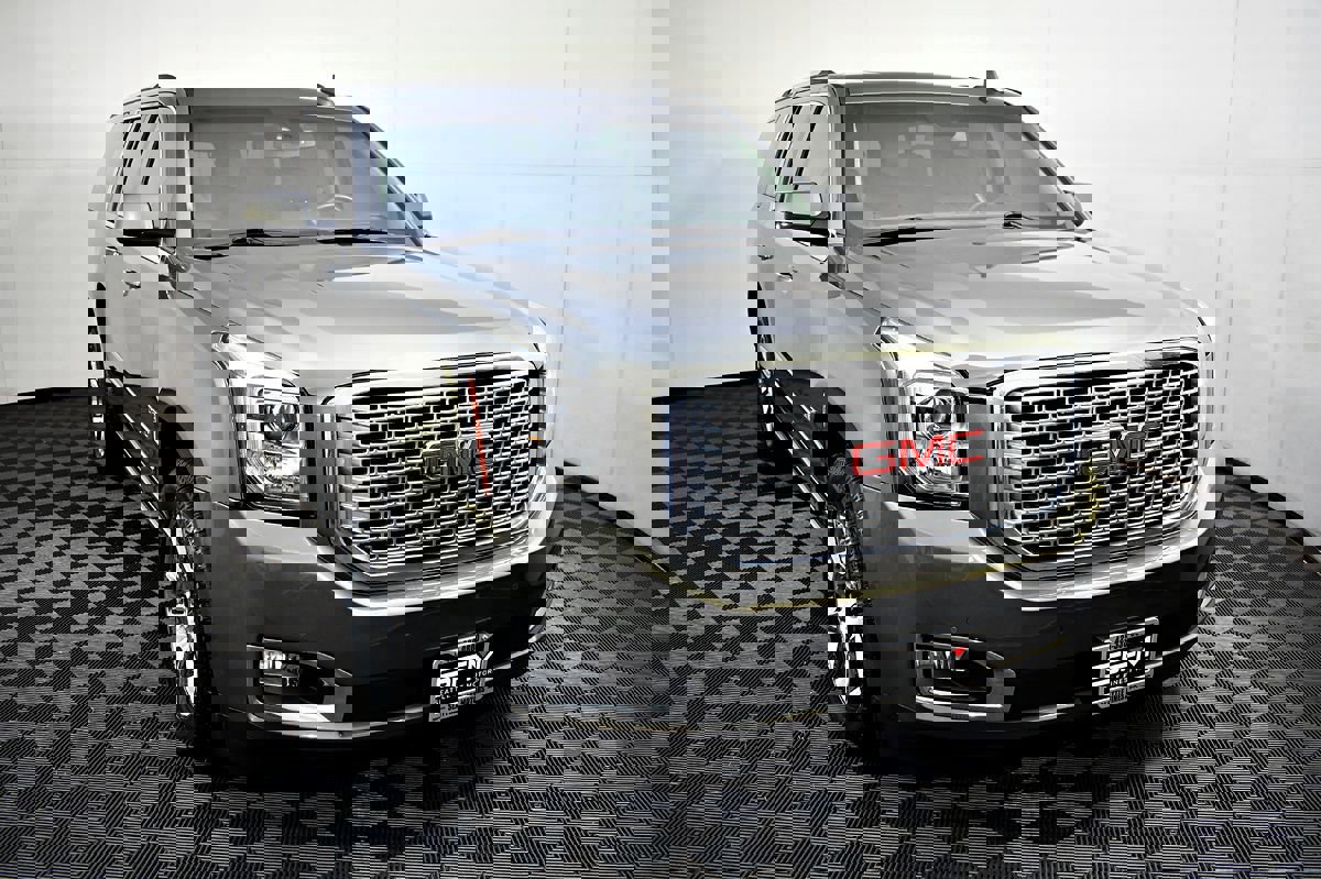 Used 2017 GMC Yukon XL Denali w/ Open Road Package image 4