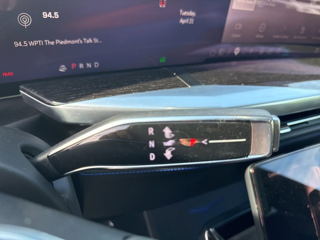 Used 2025 Cadillac Escalade IQ Luxury 1 AWD/4WD image 20