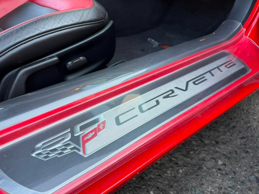 Used 2013 Chevrolet Corvette Z06 RWD image 25
