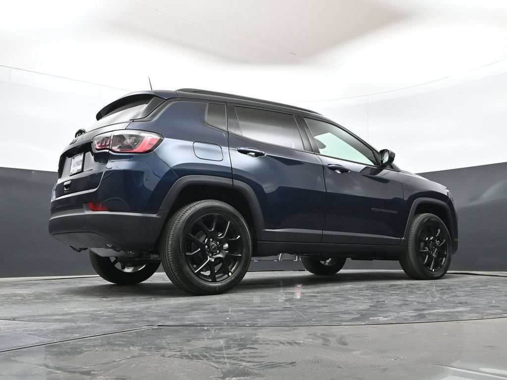 New 2026 Jeep Compass Latitude AWD/4WD image 46