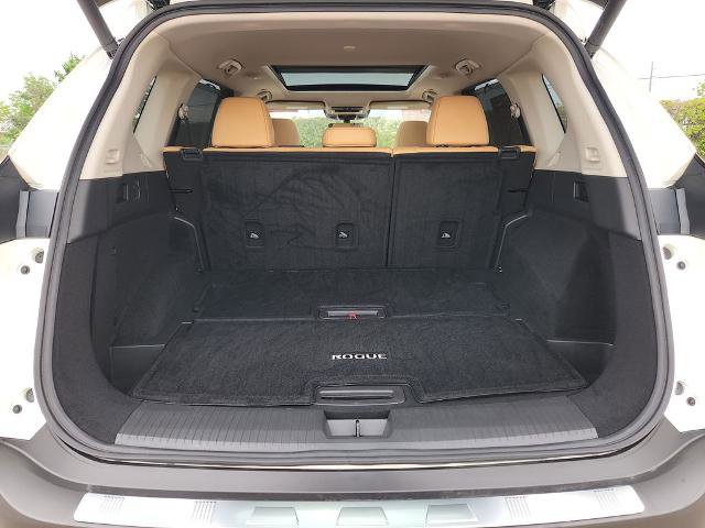 Certified 2023 Nissan Rogue Platinum w/ Platinum Premium Package image 13